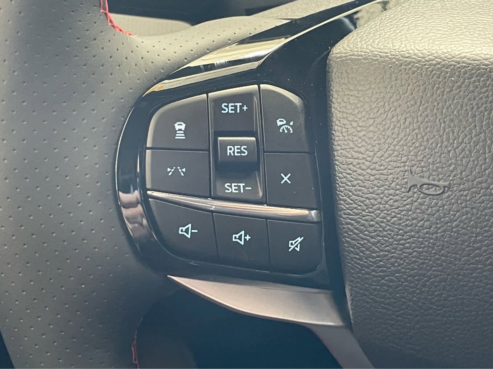 New 2026 Ford Explorer ST-Line AWD/4WD image 19