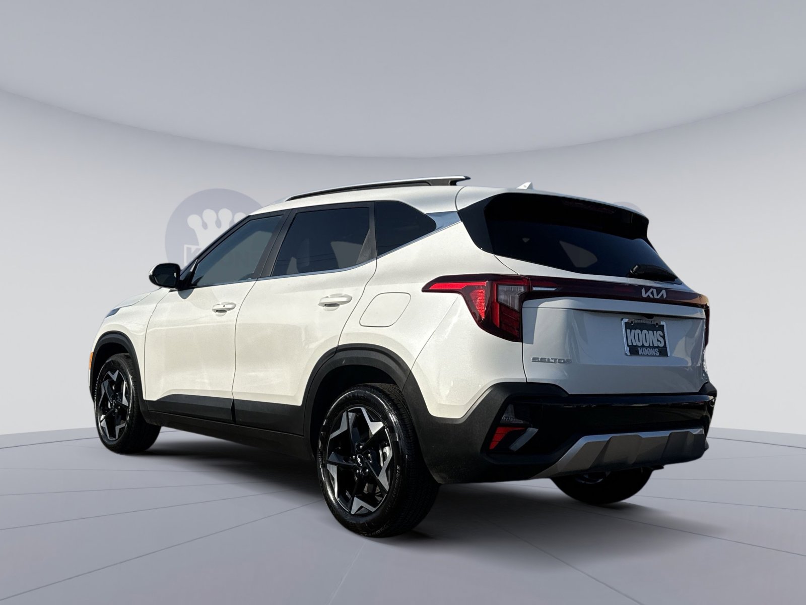 Used 2024 Kia Seltos EX image 4