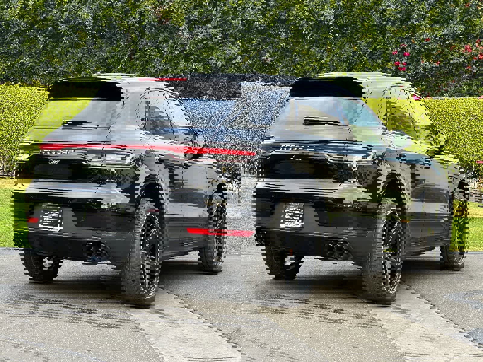 Used 2019 Porsche Macan image 8