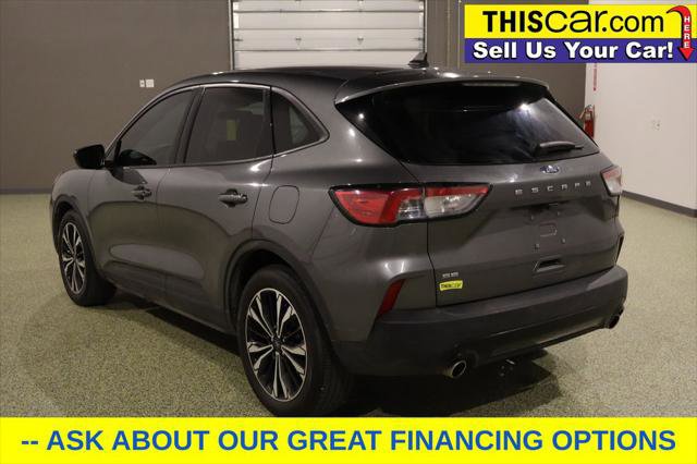 Used 2022 Ford Escape SE w/ SE Sport Appearance Package image 5