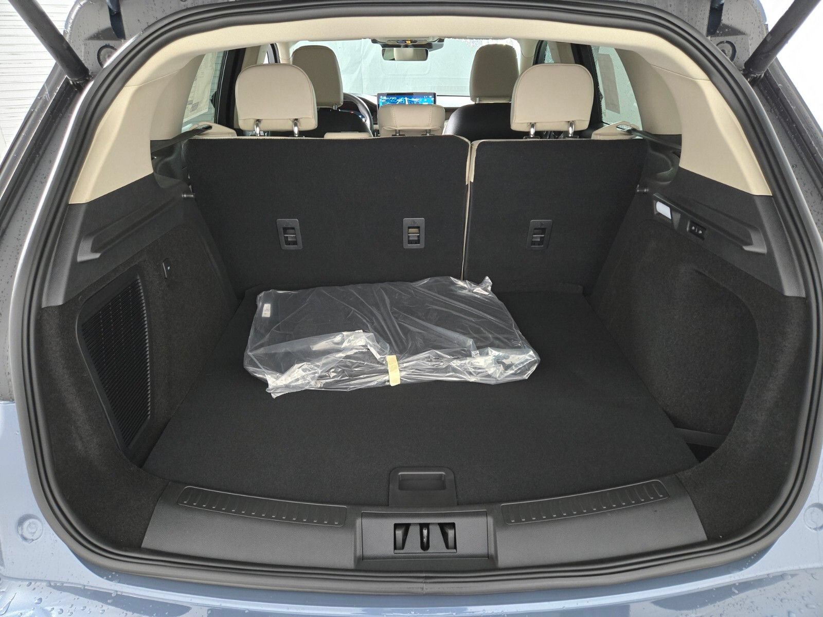 New 2026 Lincoln Corsair Reserve w/ Jet Appearance Package FWD image 15