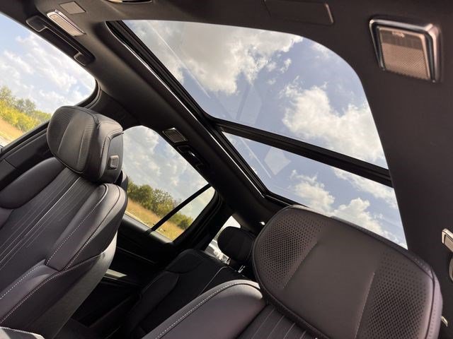 New 2027 Cadillac Vistiq Sport AWD/4WD image 17