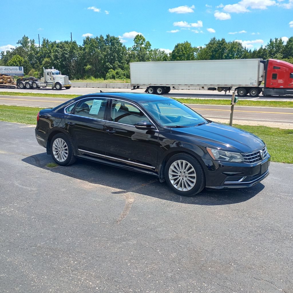 Used 2016 Volkswagen Passat 1.8T SE FWD image 7