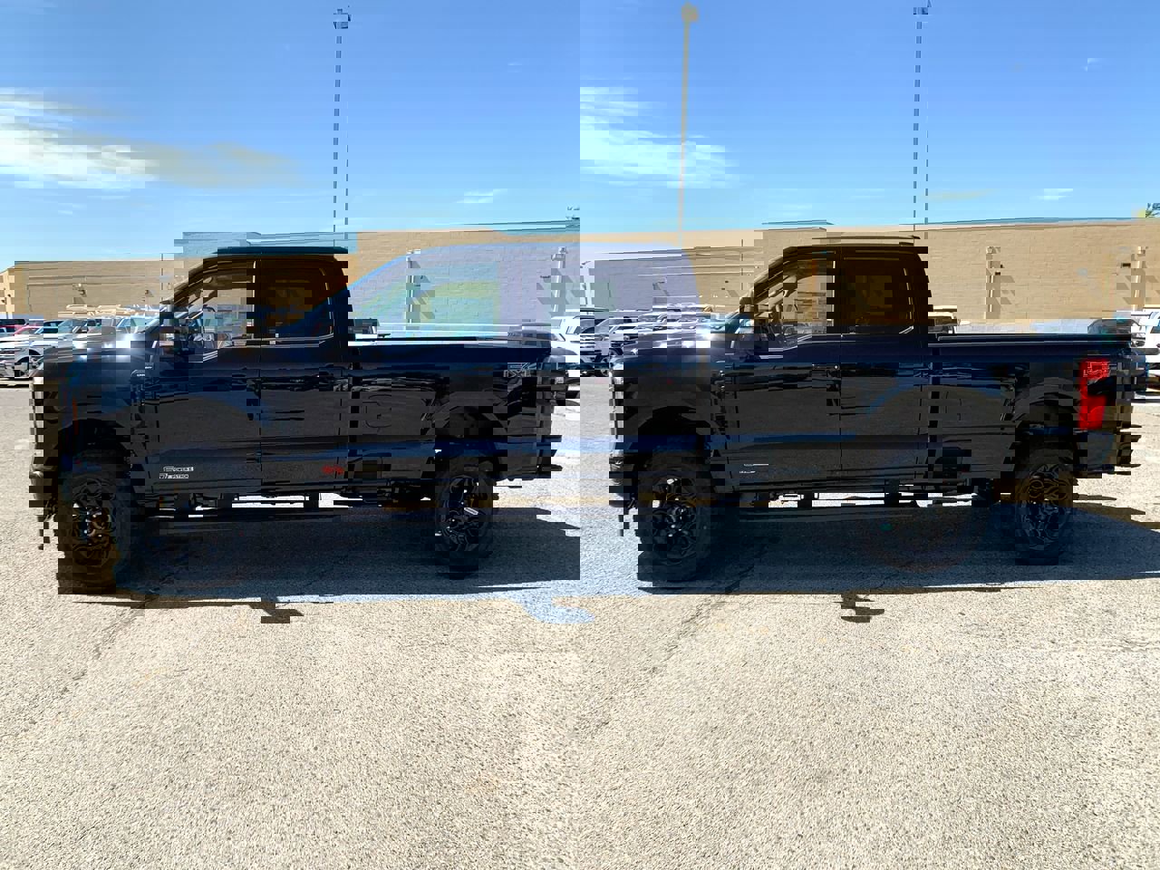 New 2025 Ford F350 Lariat w/ Lariat Ultimate Package image 4