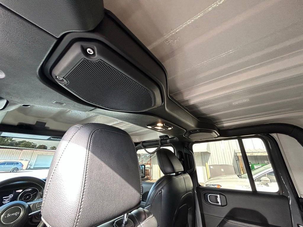 Used 2023 Jeep Gladiator Overland w/ Popular Equipment Package image 18