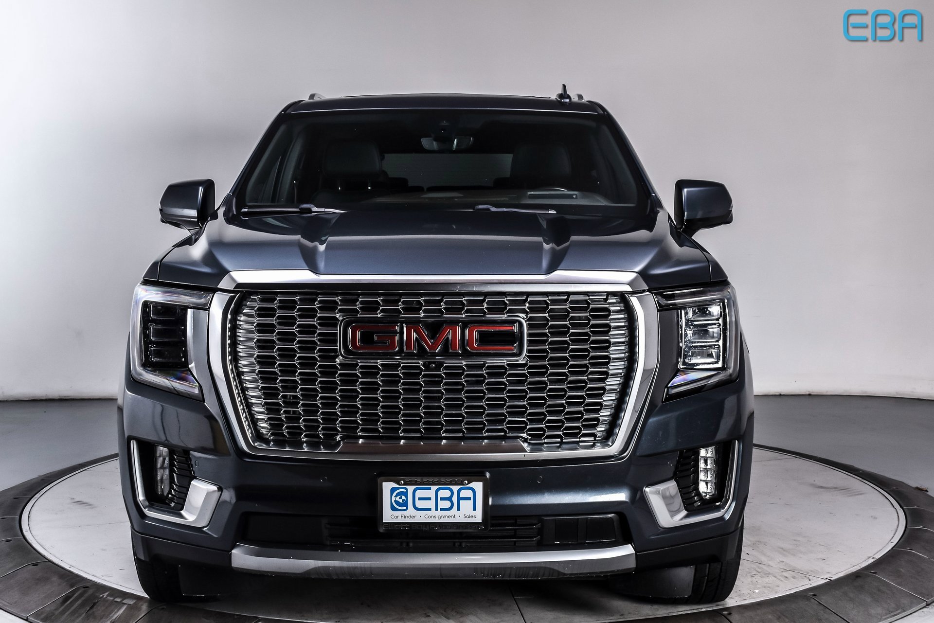 Used 2021 GMC Yukon Denali w/ Denali Premium Package image 9