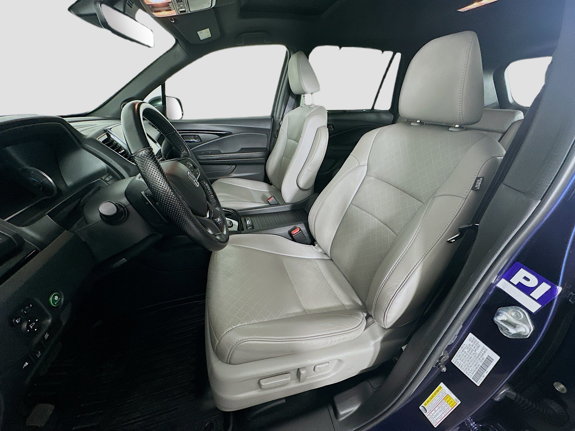 Used 2021 Honda Passport Elite image 13