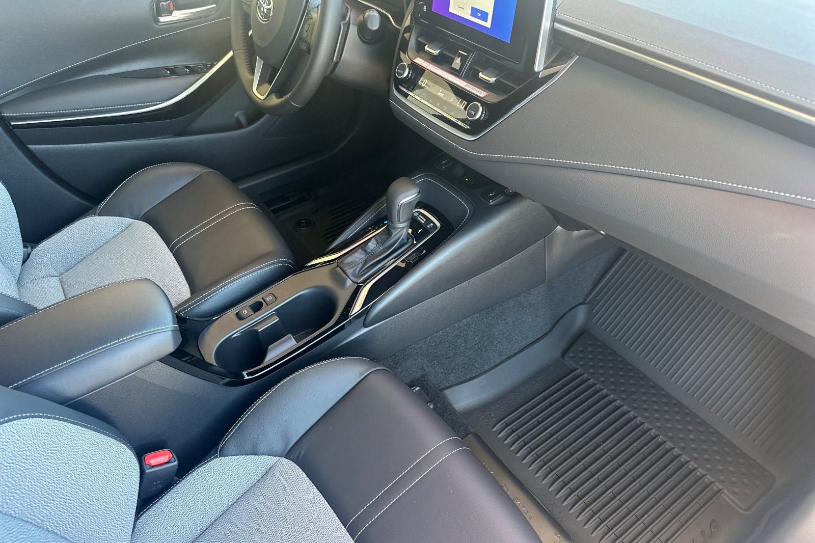 New 2026 Toyota Corolla XSE FWD image 18
