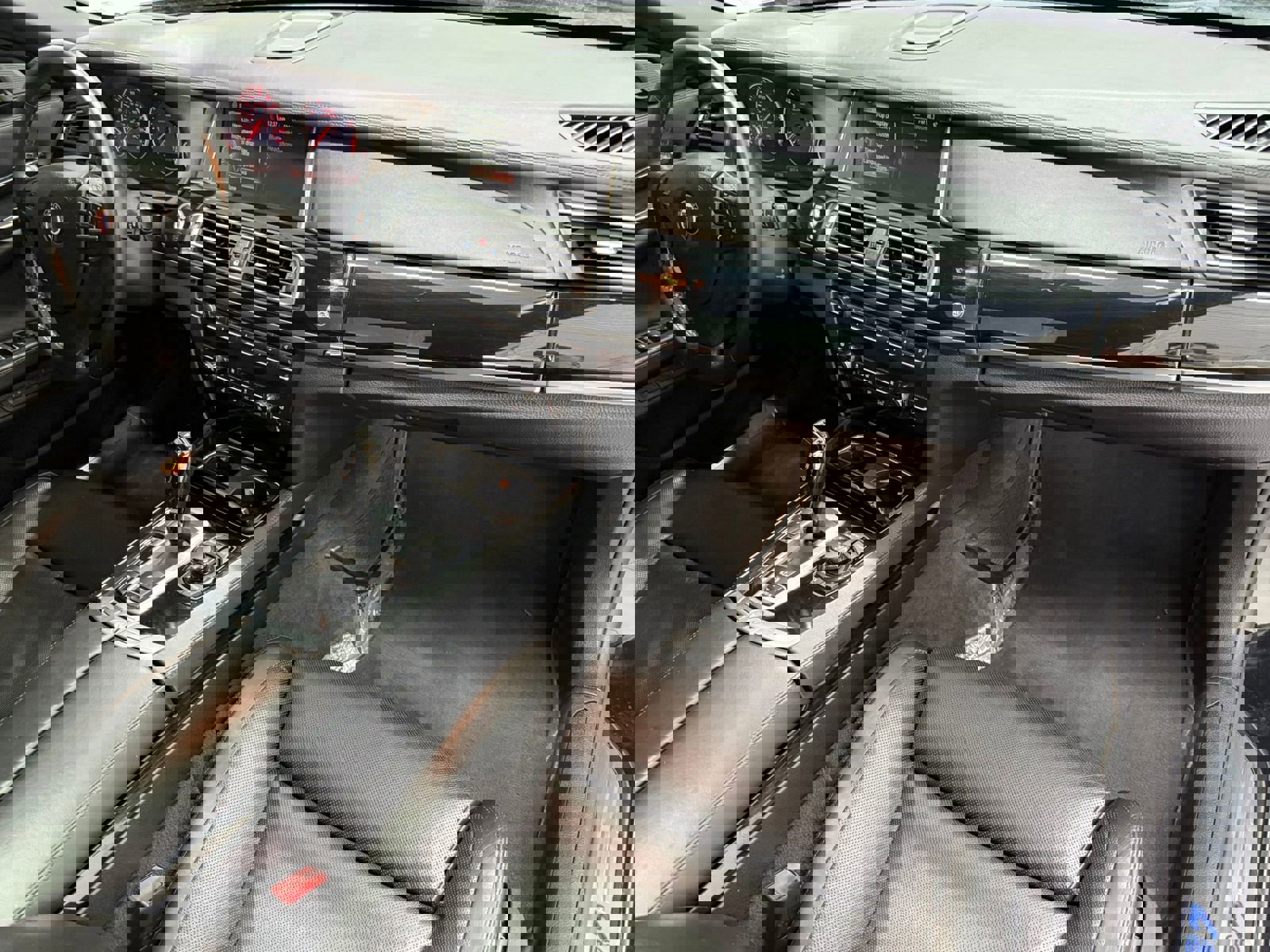 Used 2013 BMW 750Li LWB image 39