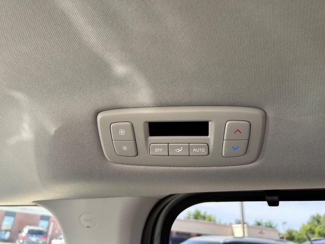 New 2026 Kia Carnival SX w/ SX Dark Edition Package FWD image 10