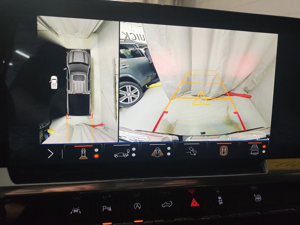 Used 2024 GMC Sierra 1500 SLT w/ SLT Premium Plus Package image 30