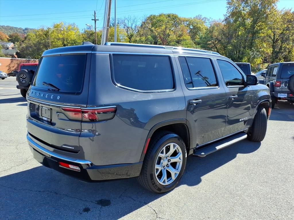 Used 2022 Jeep Wagoneer Series II image 4