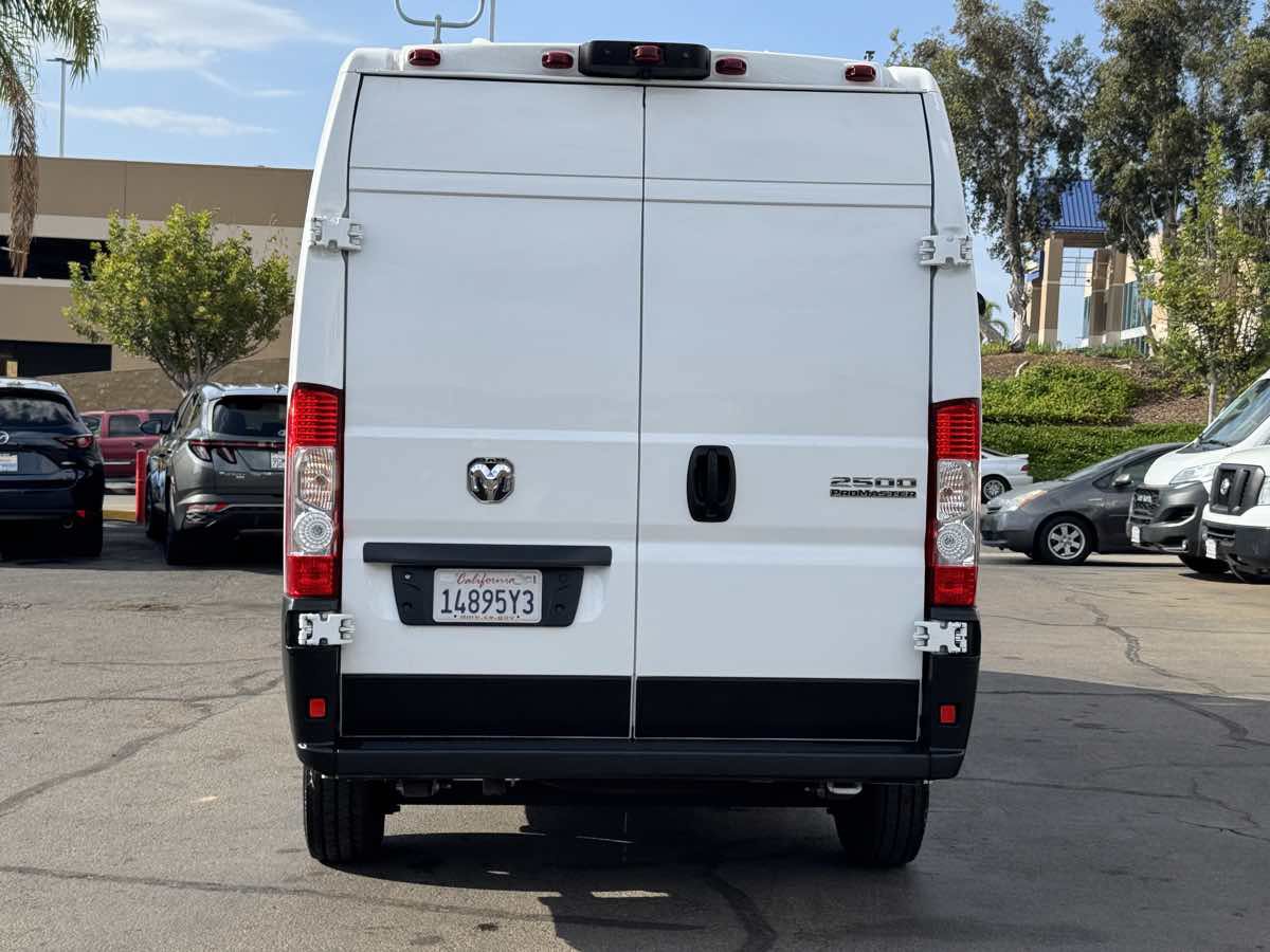 Used 2025 RAM ProMaster 2500 w/ Convenience Group FWD image 10