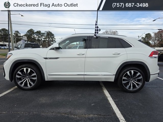 Used 2021 Volkswagen Atlas Cross Sport SEL Premium image 3