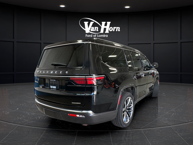 Used 2022 Jeep Wagoneer Series III w/ Premium Group I AWD/4WD image 7
