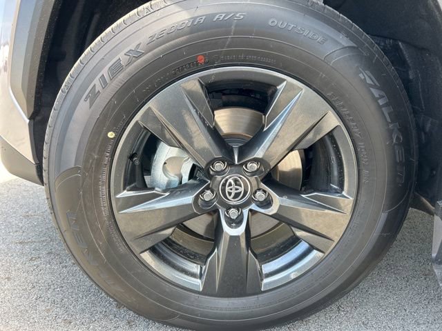 Certified 2026 Toyota RAV4 LE AWD/4WD image 32
