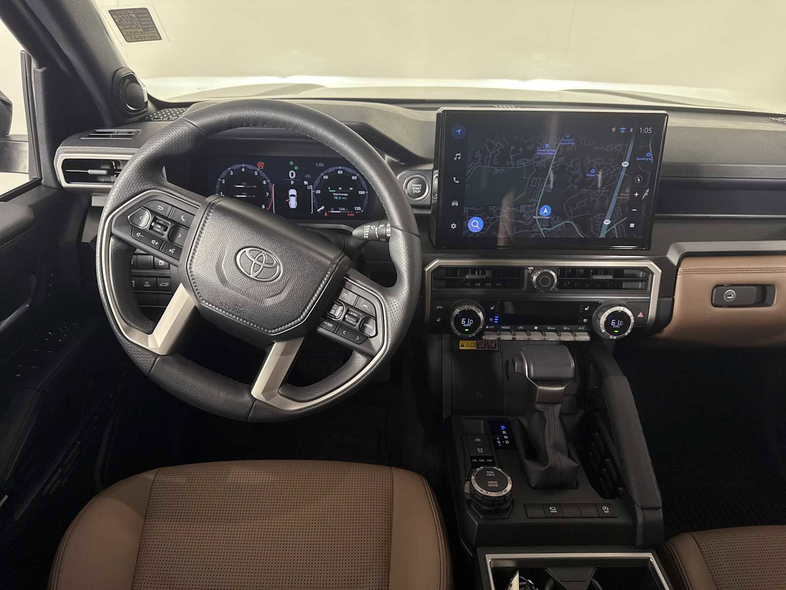 Used 2025 Toyota 4Runner Limited image 28