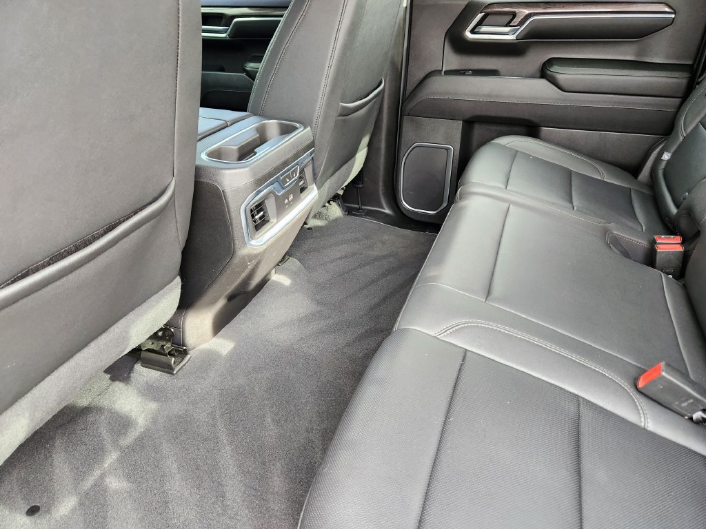 Used 2023 Chevrolet Silverado 1500 LTZ w/ LTZ Premium Package AWD/4WD image 8