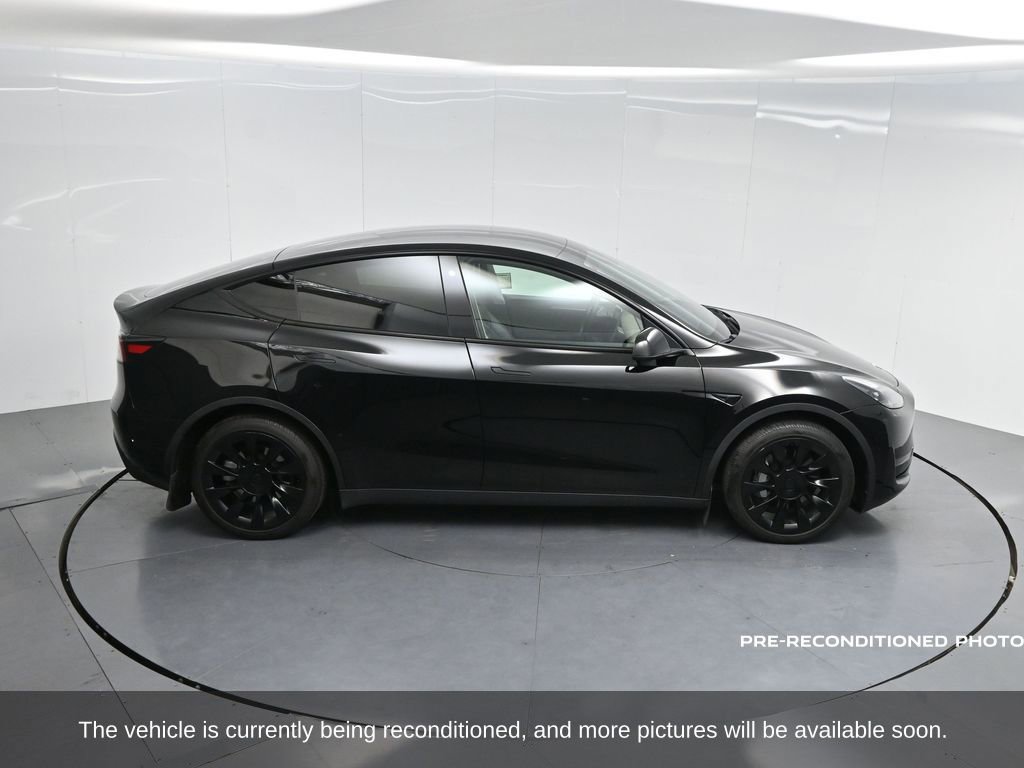 Used 2023 Tesla Model Y Long Range image 52
