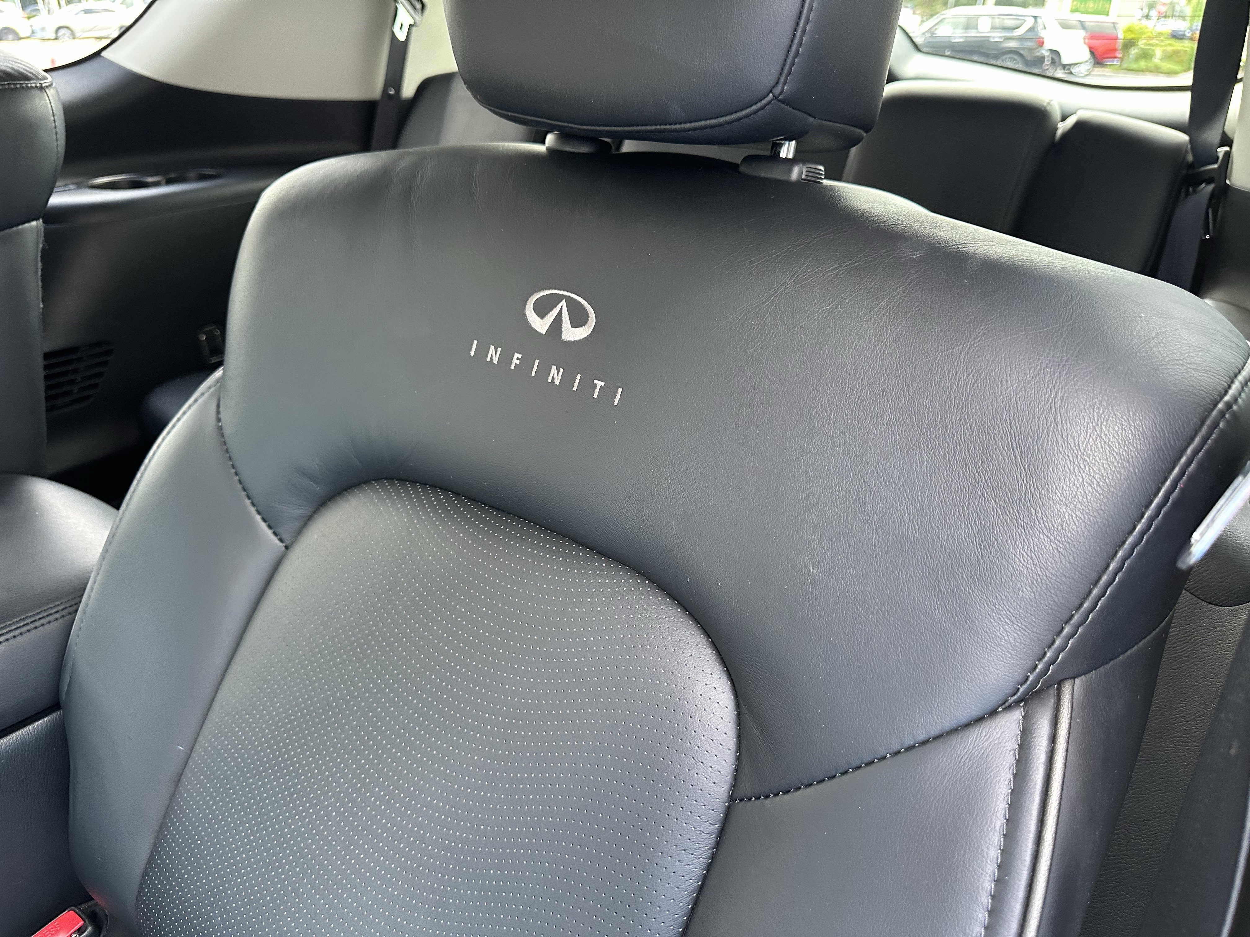 Used 2014 INFINITI QX80 2WD image 15