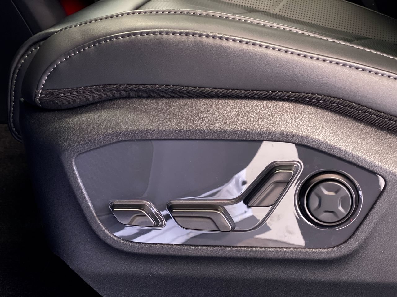 New 2027 Kia Telluride SX X-Pro AWD/4WD image 17