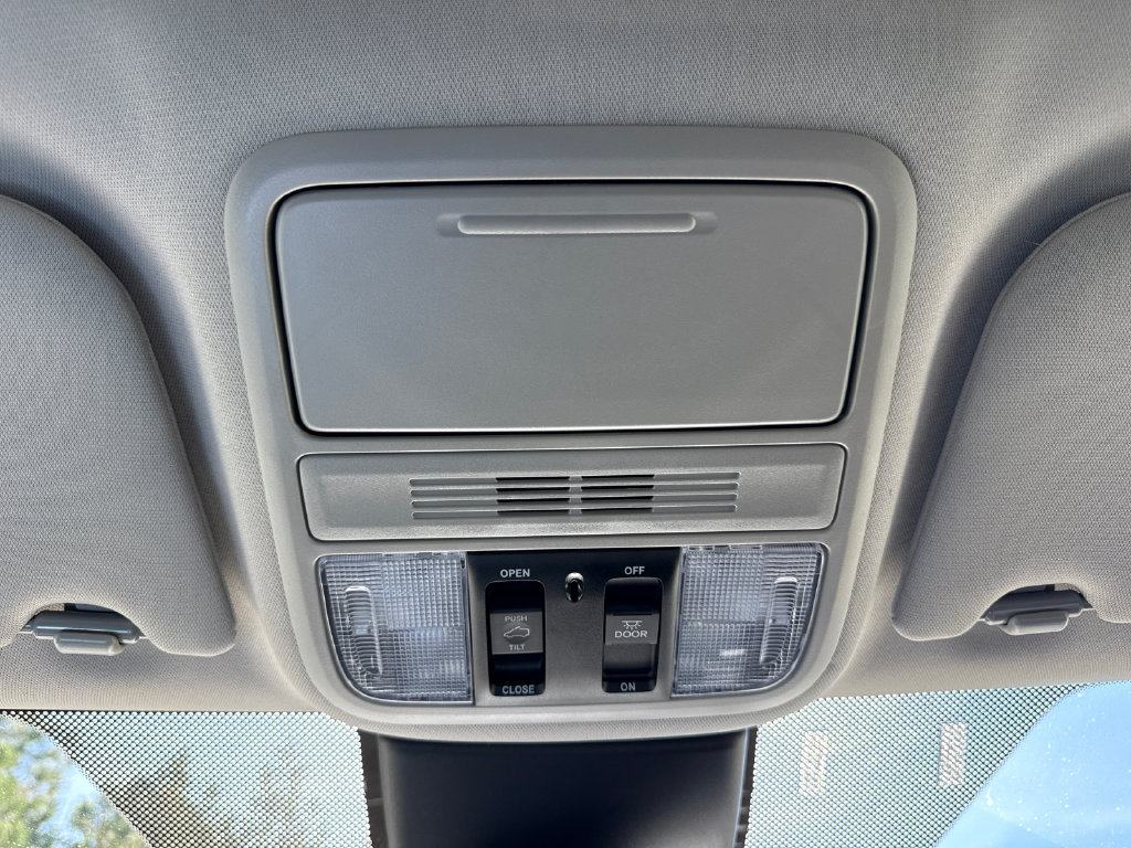 Certified 2026 Honda Odyssey Touring image 28