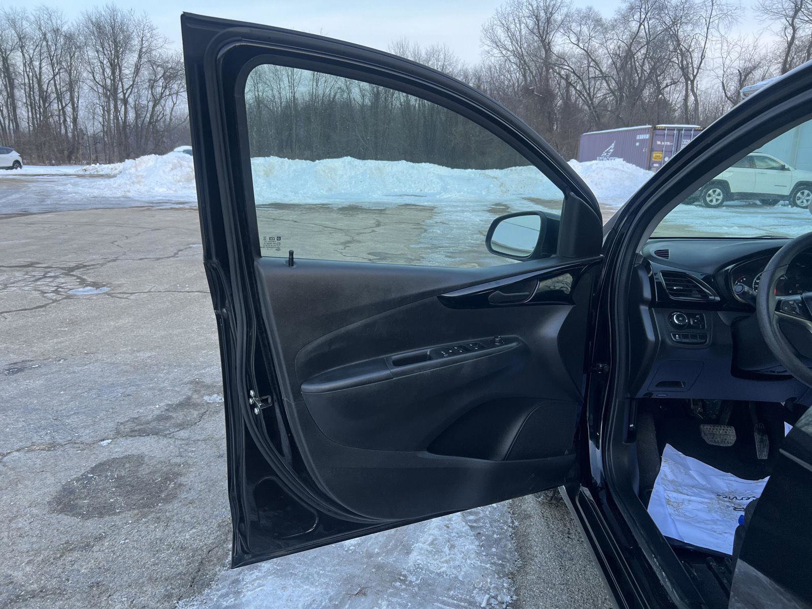 Used 2017 Chevrolet Spark LT image 9