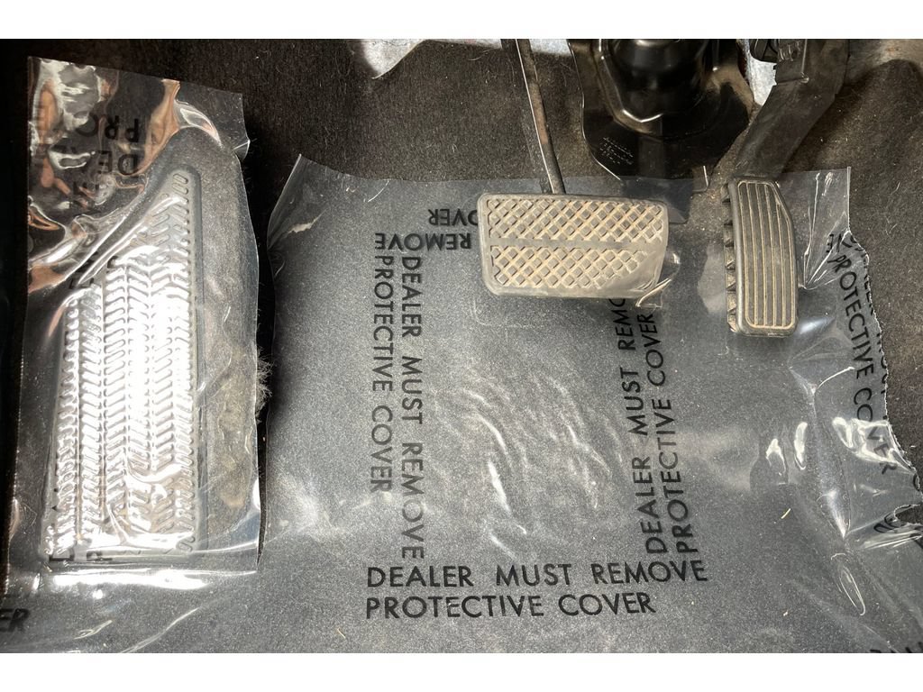 Certified 2017 Honda HR-V LX image 38