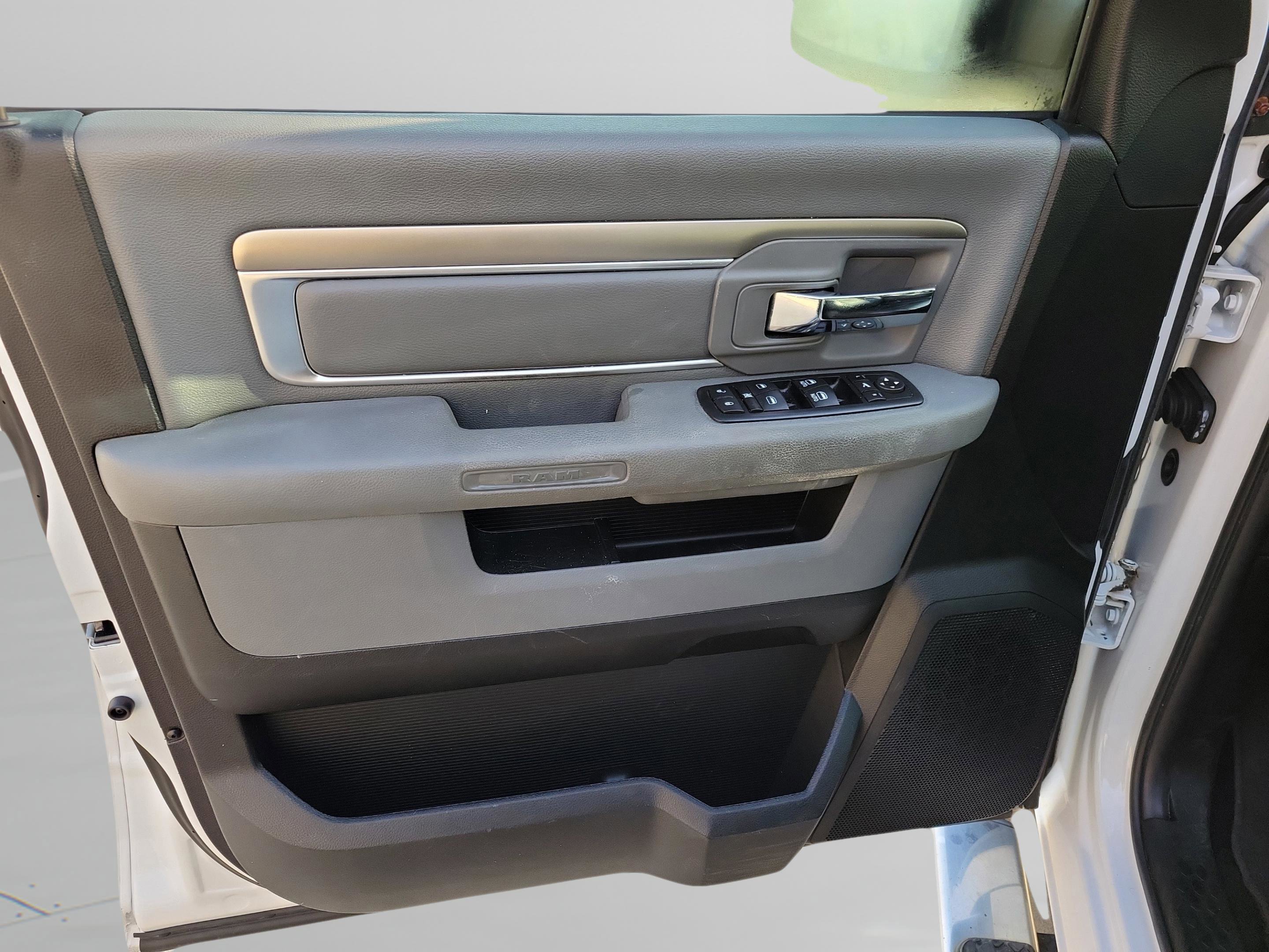 Used 2016 RAM 1500 Big Horn image 30