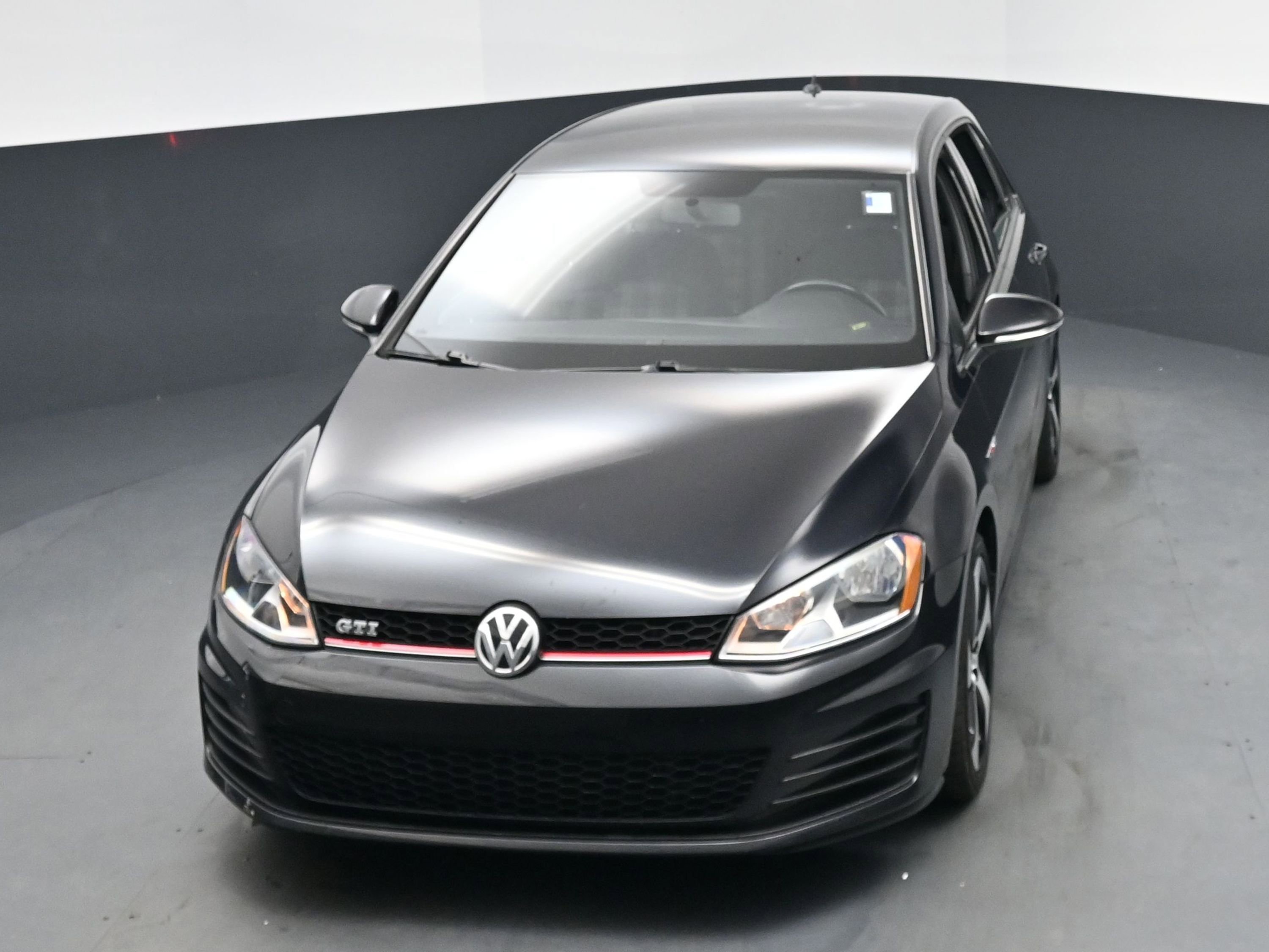 Used 2016 Volkswagen GTI S image 9