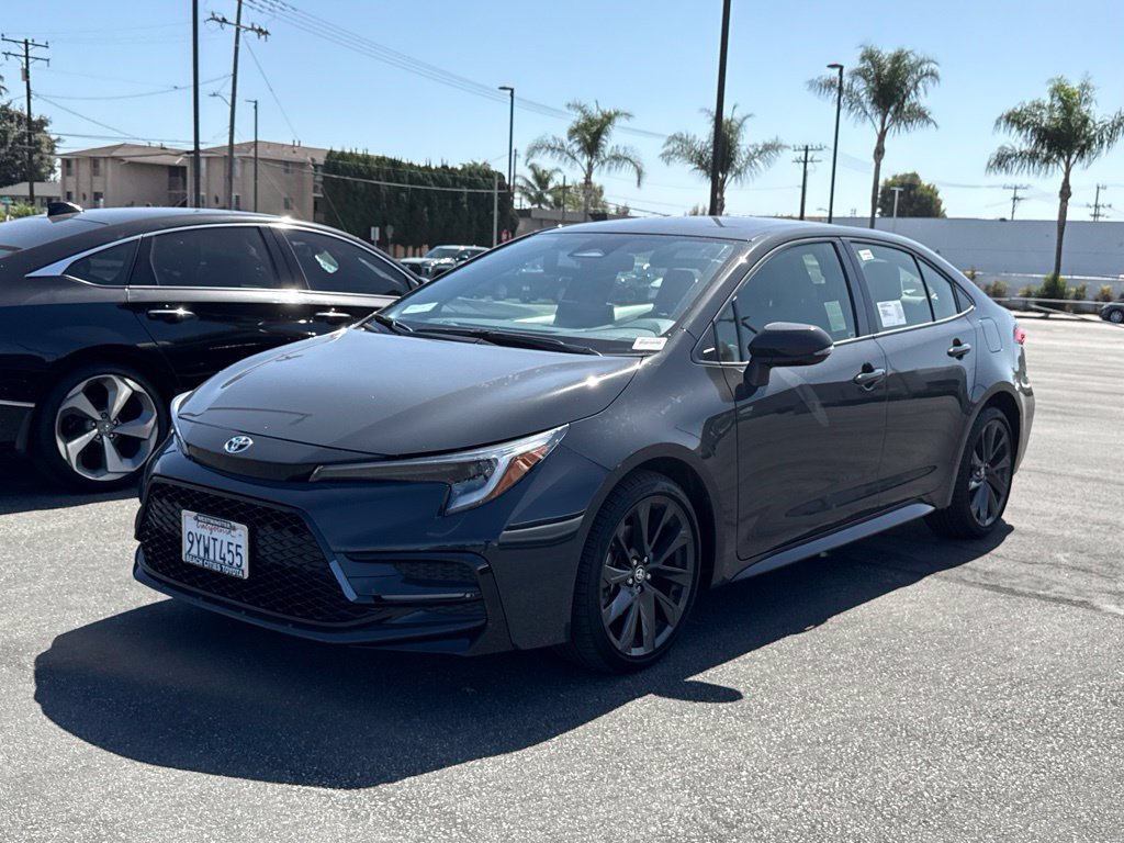 Used 2026 Toyota Corolla SE w/ SE Package FWD image 3