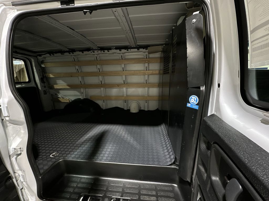 Used 2024 GMC Savana 2500 w/ Driver Convenience Package image 30