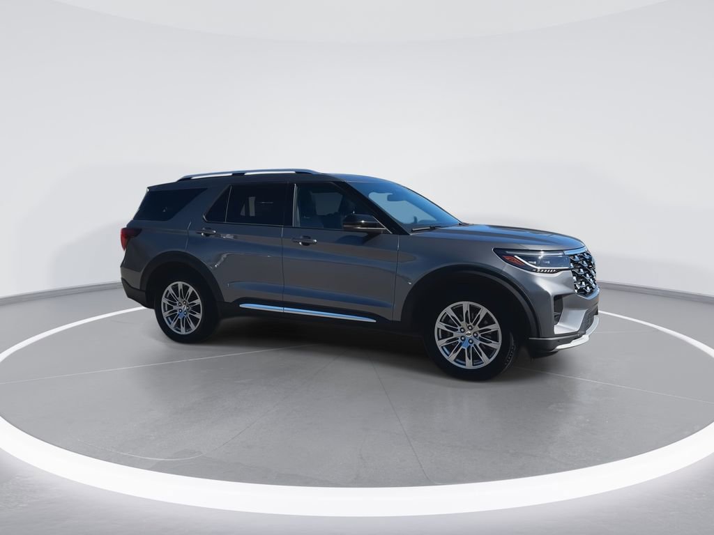 Used 2025 Ford Explorer Platinum RWD image 9