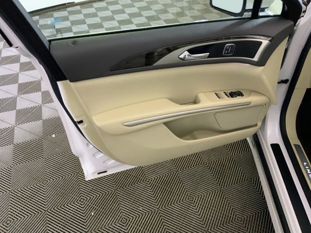 Used 2015 Lincoln MKZ AWD w/ Equipment Group 102A Reserve image 27