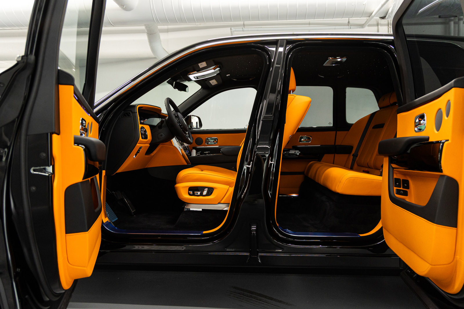 New 2026 Rolls-Royce Cullinan AWD/4WD image 27