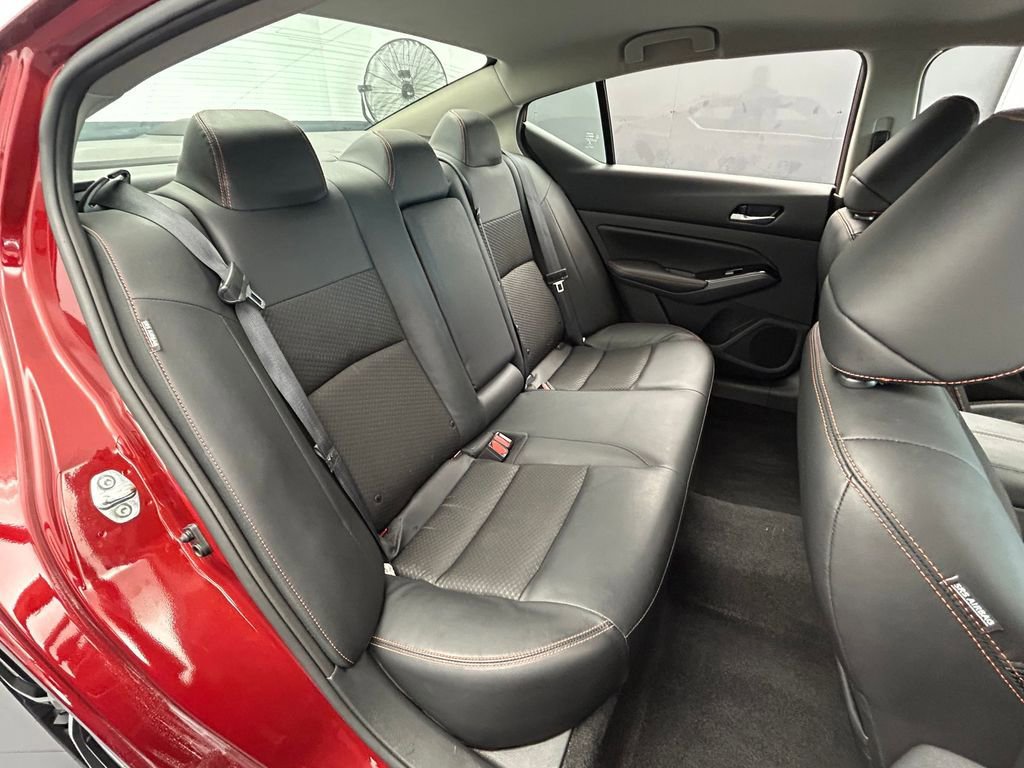 Used 2024 Nissan Altima 2.5 SR image 39