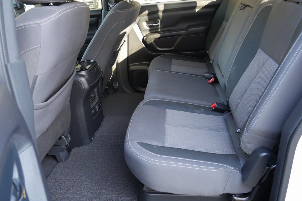 Used 2023 Nissan Titan SV w/ SV Convenience Package image 25
