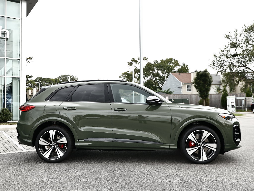 New 2026 Audi SQ5 Prestige AWD/4WD image 6