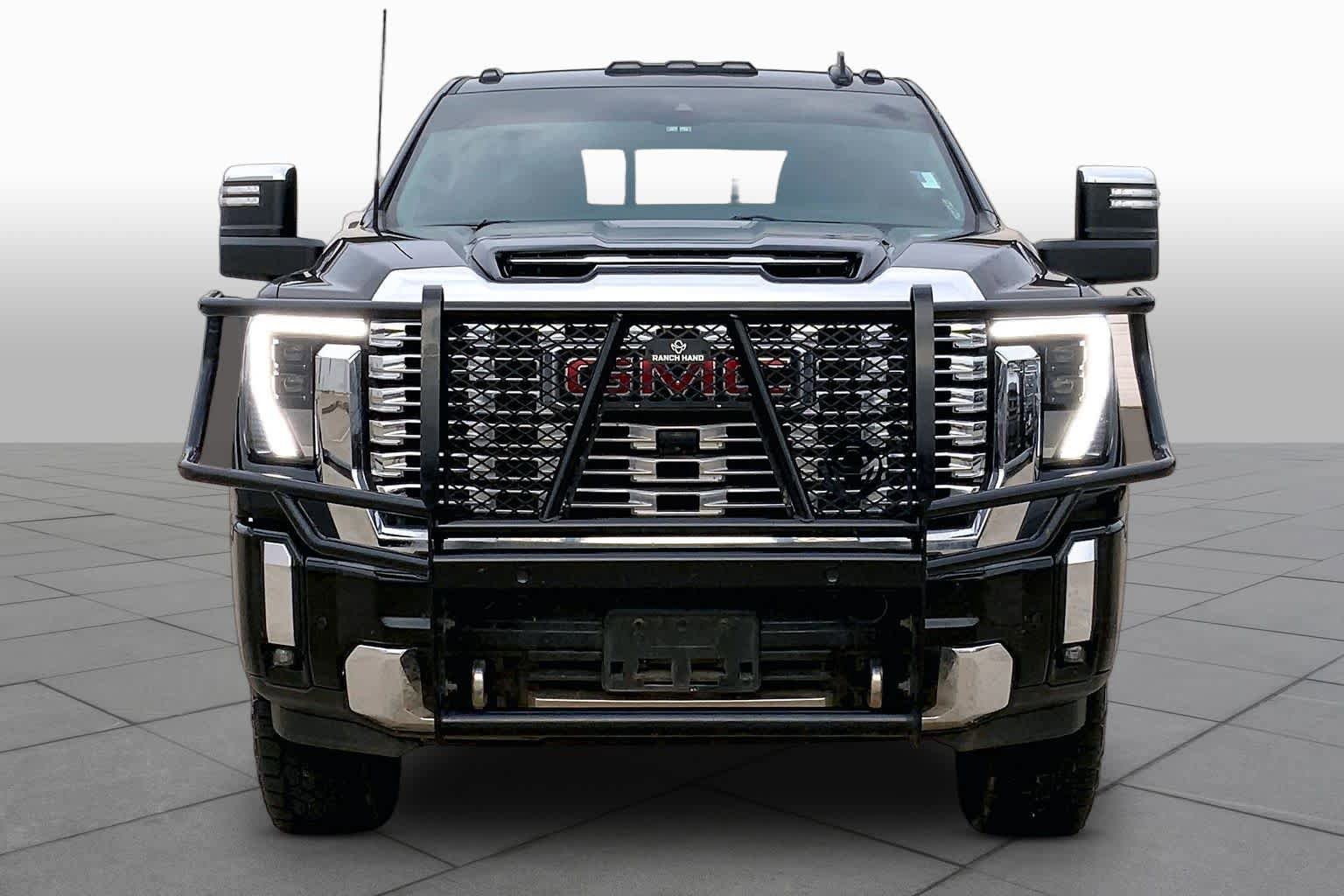 Used 2024 GMC Sierra 2500 Denali w/ Denali Reserve Package AWD/4WD image 4
