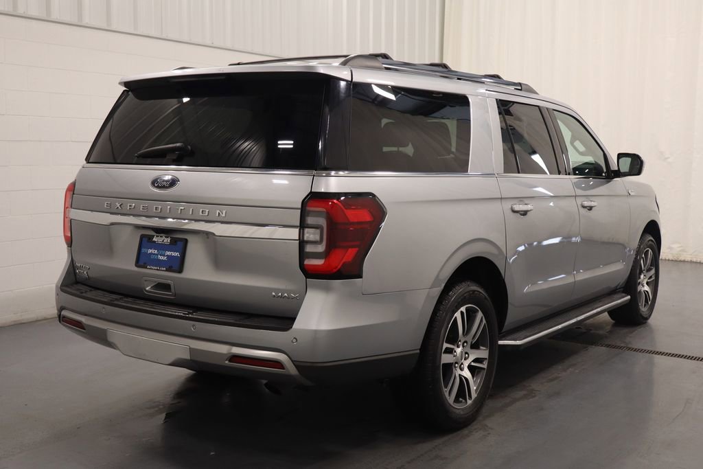 Used 2022 Ford Expedition Max Limited image 9