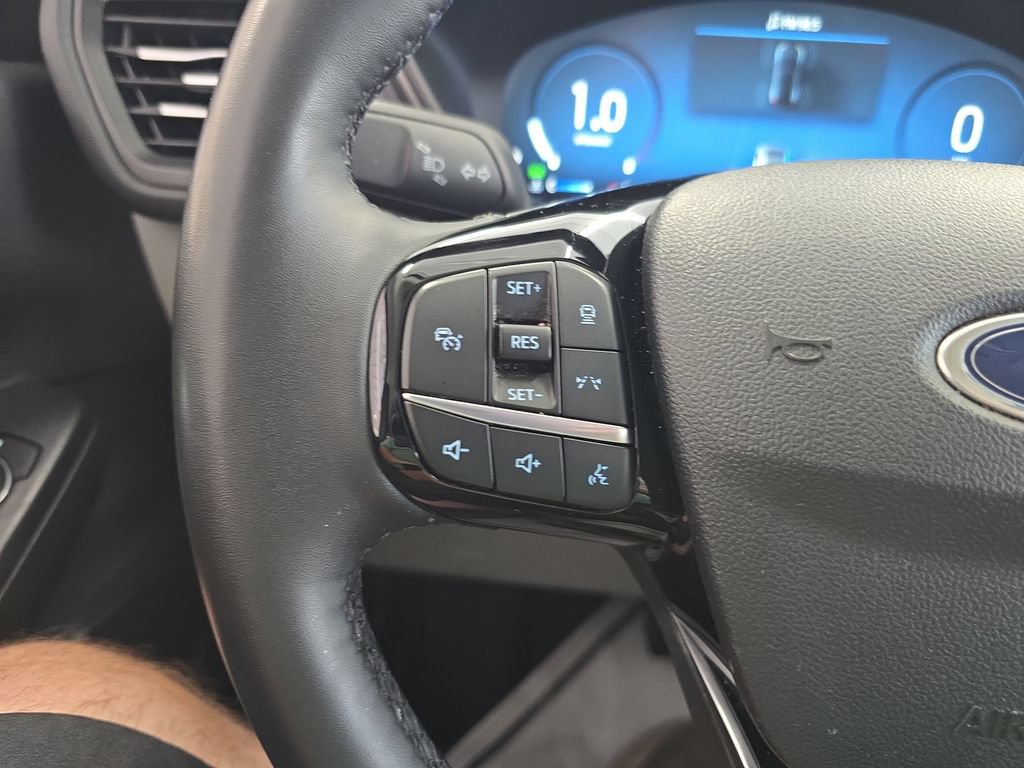 Used 2023 Ford Escape Active w/ Tech Pack #2 AWD/4WD image 19