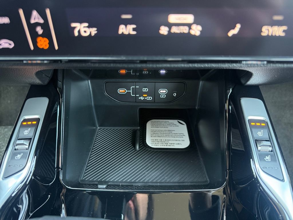 New 2026 Kia Sorento SX image 31