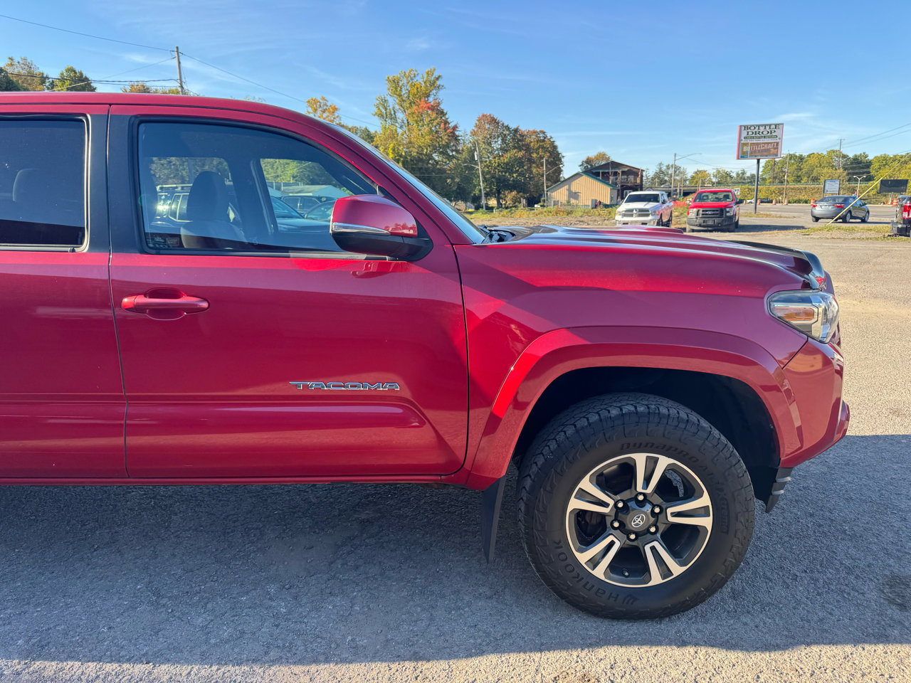 Used 2016 Toyota Tacoma TRD Sport image 7