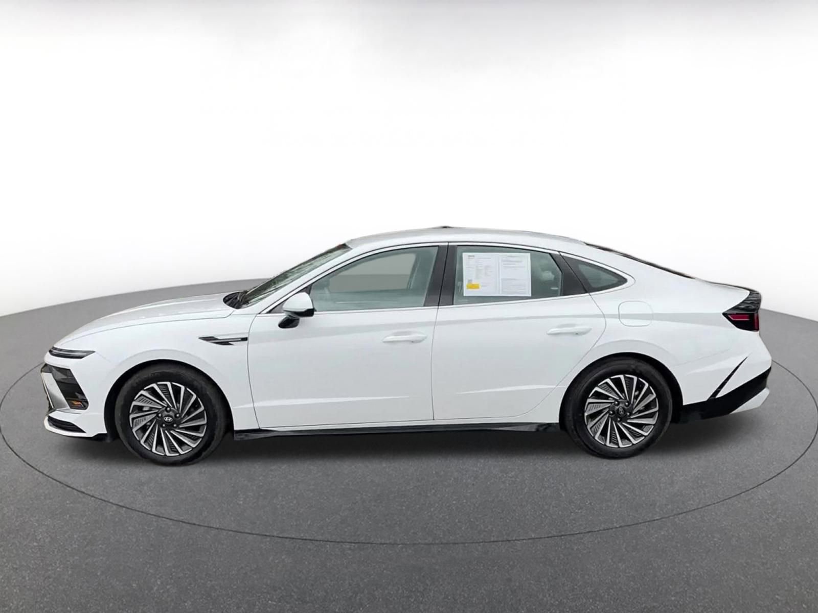 Used 2025 Hyundai Sonata SEL image 9