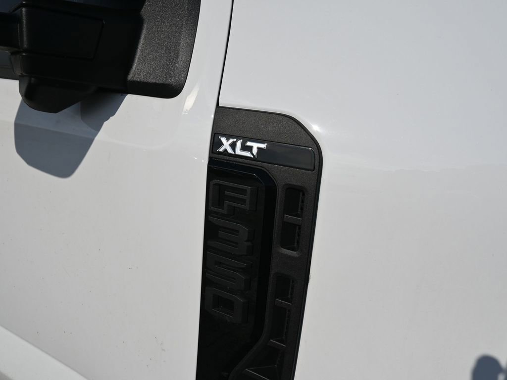 Used 2024 Ford F350 XLT w/ Black Appearance Package AWD/4WD image 17