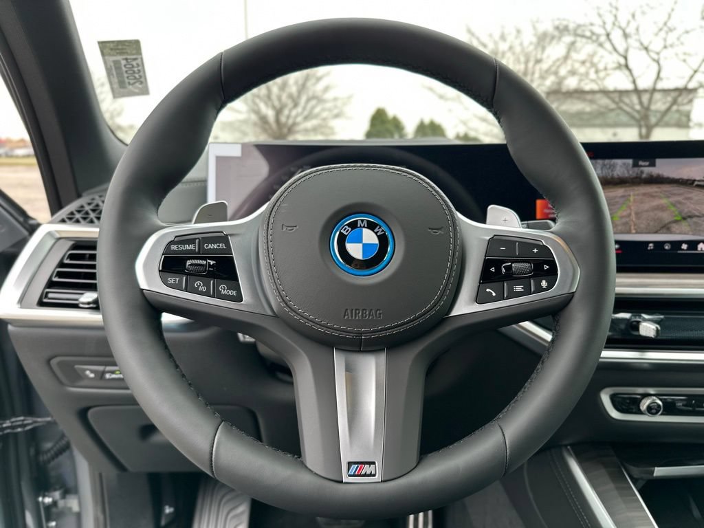 New 2026 BMW X5 xDrive50e w/ M Sport Package AWD/4WD image 26