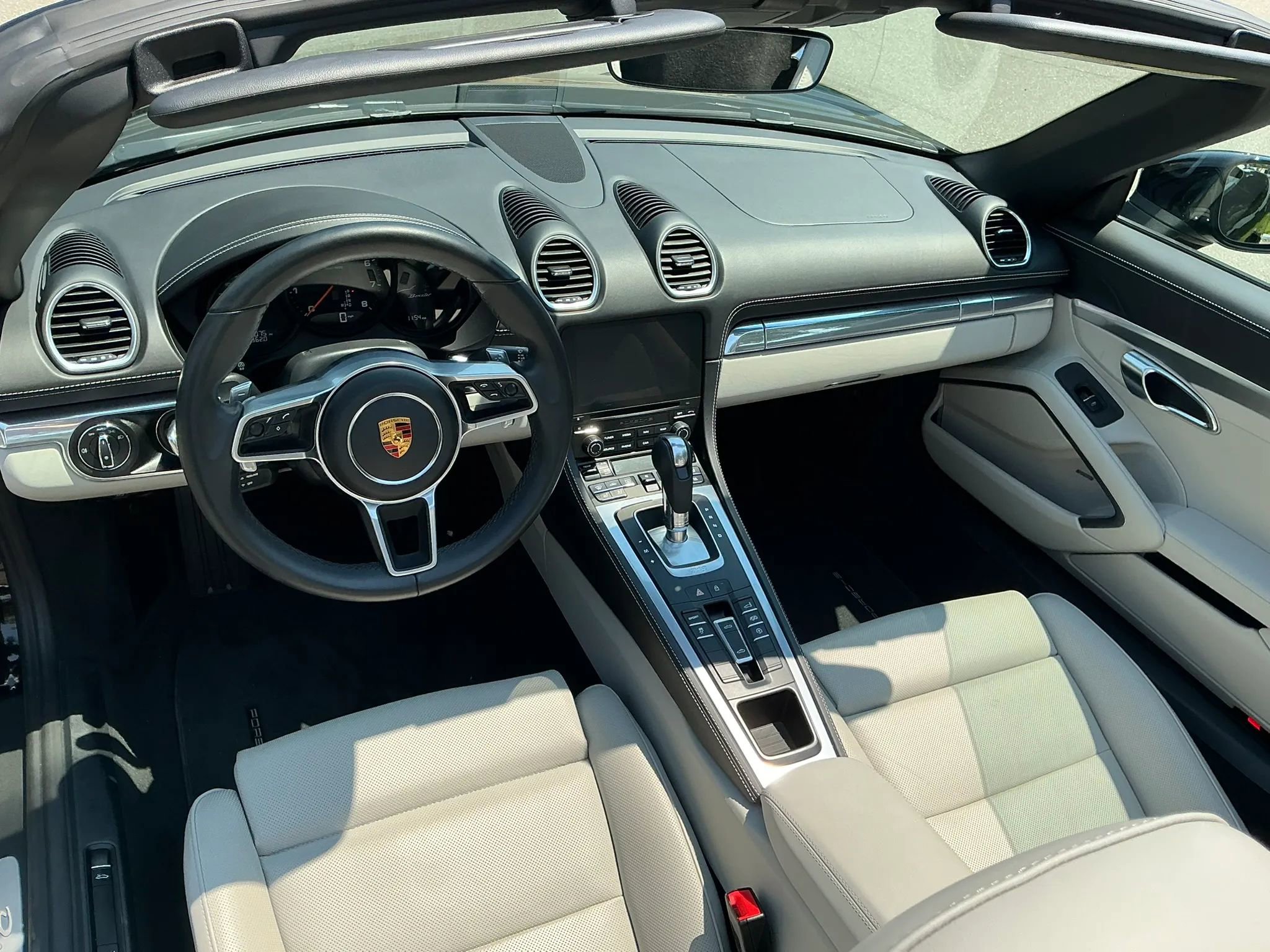 Used 2022 Porsche 718 Boxster image 21