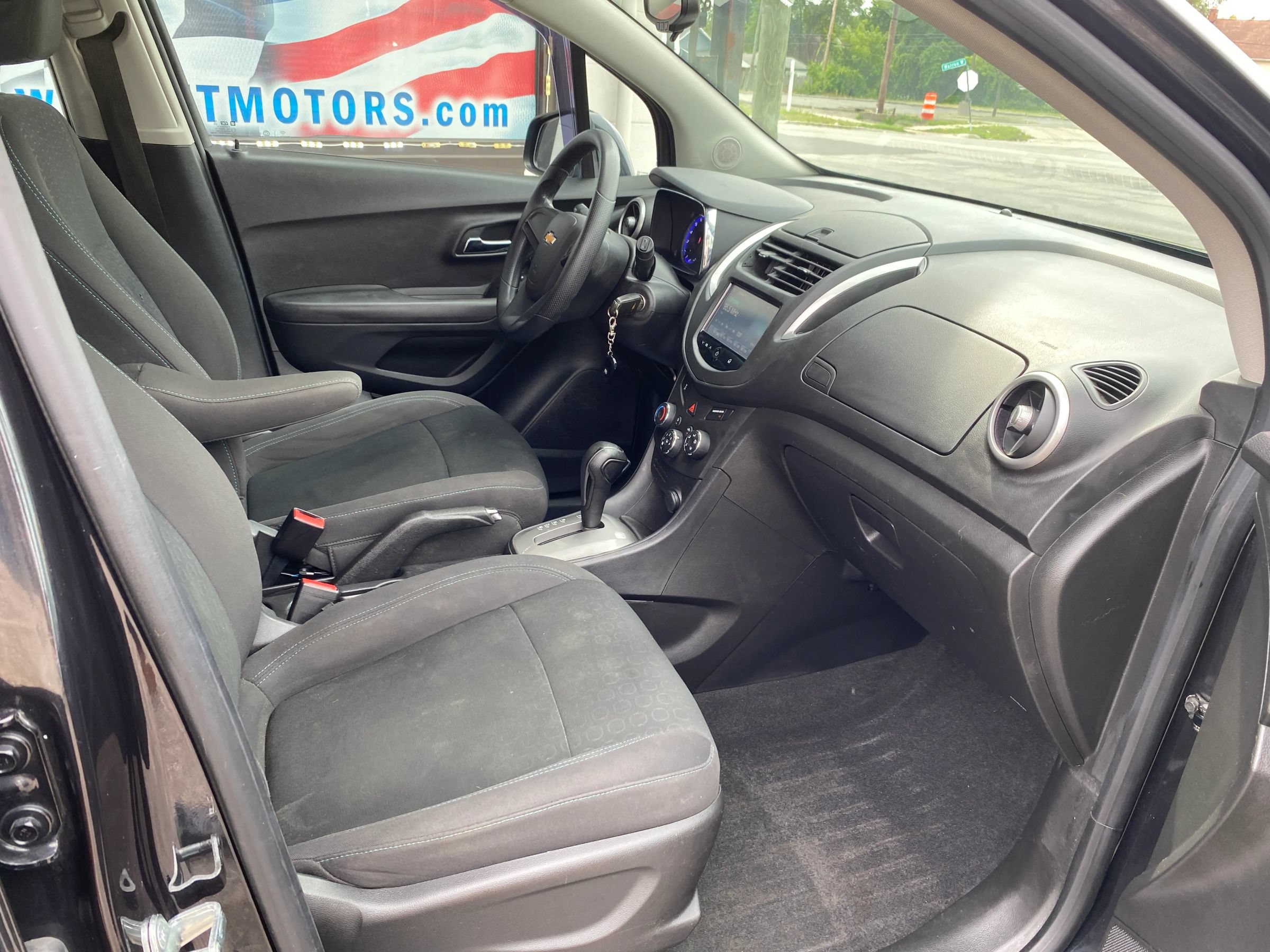 Used 2016 Chevrolet Trax LS AWD/4WD image 12