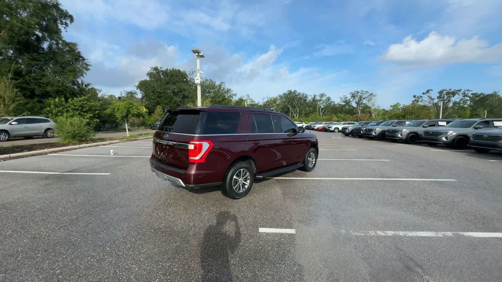 Used 2020 Ford Expedition XLT AWD/4WD image 8