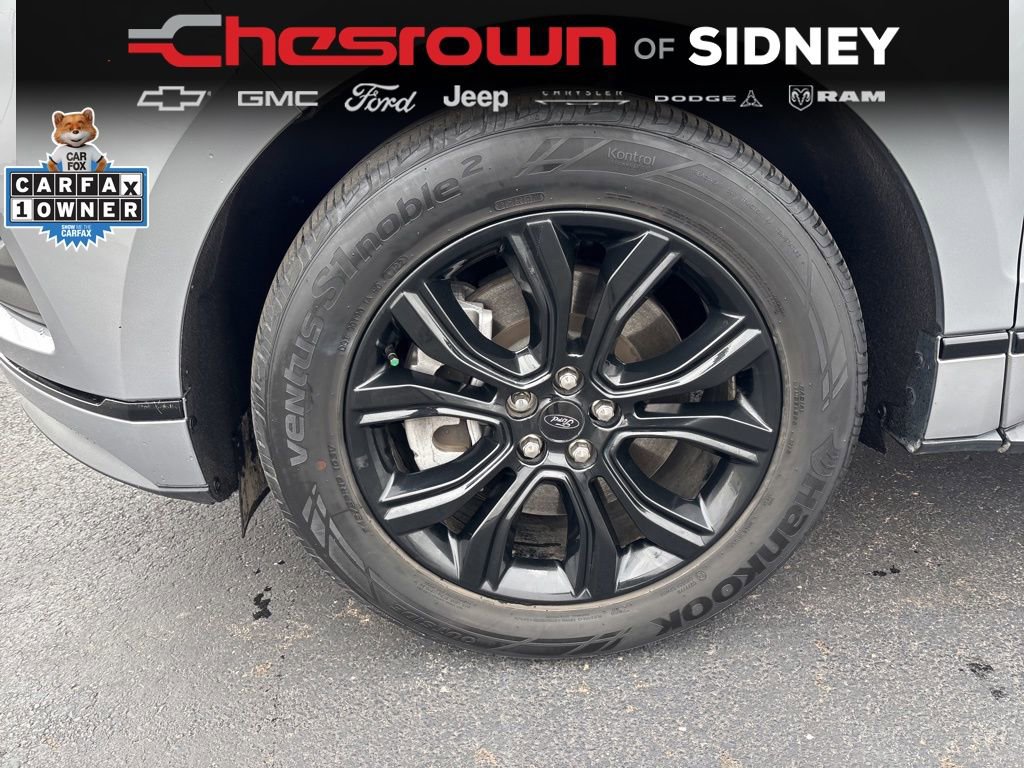 Used 2022 Ford Edge SE w/ Black Appearance Package image 9